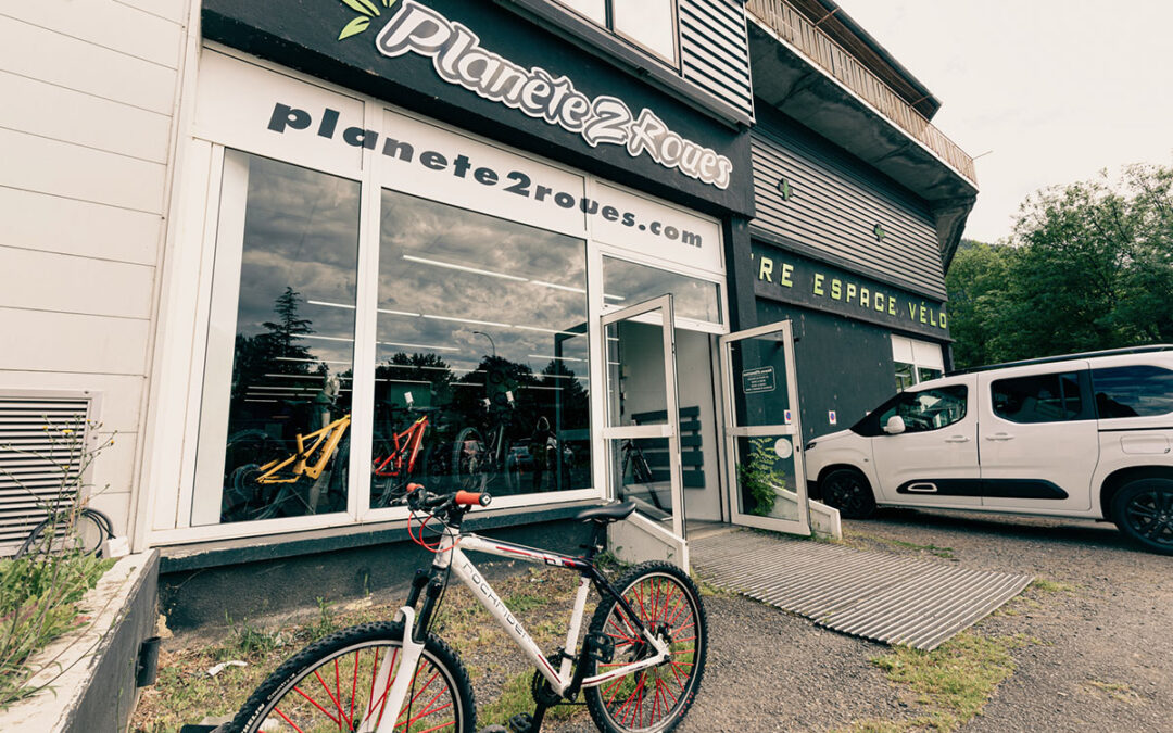 Planète 2 roues Stocker dans Mende